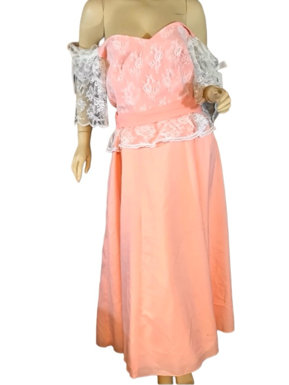 VINTAGE MID TO LATE 70'S PEACH OFF-THE-SHOULDER LACEY PARTY DRESS (M)